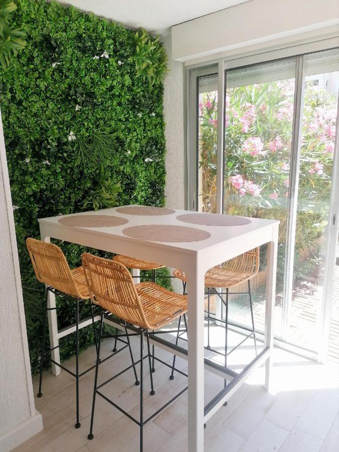 Appartement Zen A Frejus Avec Jardin, Piscine, Tennis, Proche Mer Exterior photo